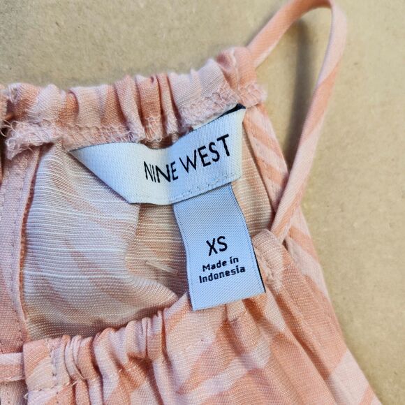 NWT Nine West Halter Top Blouse Blush Pink Flowy Keyhole Size S/XS - Picture 5 of 10